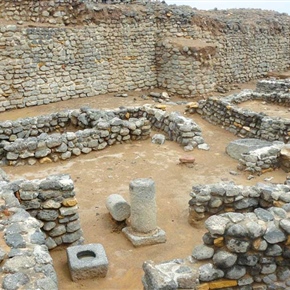 موقع فيد الأثري بحائل من آثار درب زبيدة